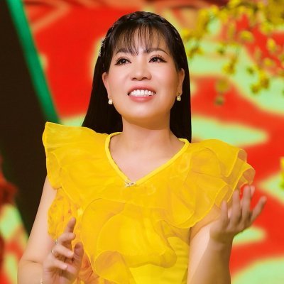 LÊ THÚY HẰNG